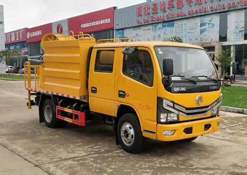 程力威牌CLW5070TDY6CY型多功能抑塵車(chē)