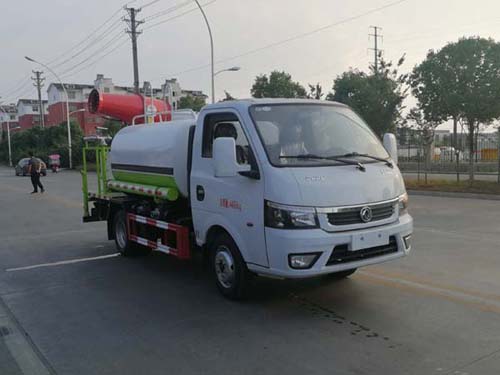 程力威牌CLW5042TDY6ZS型多功能抑塵車(chē)